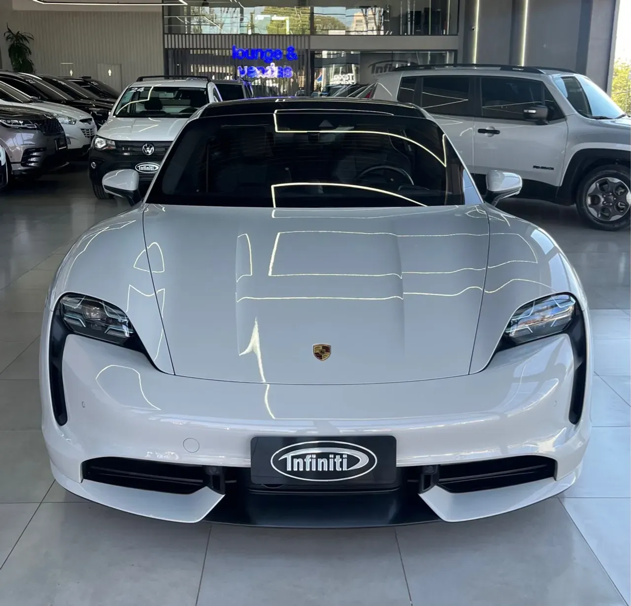 Porsche Taycan - Imagem 2