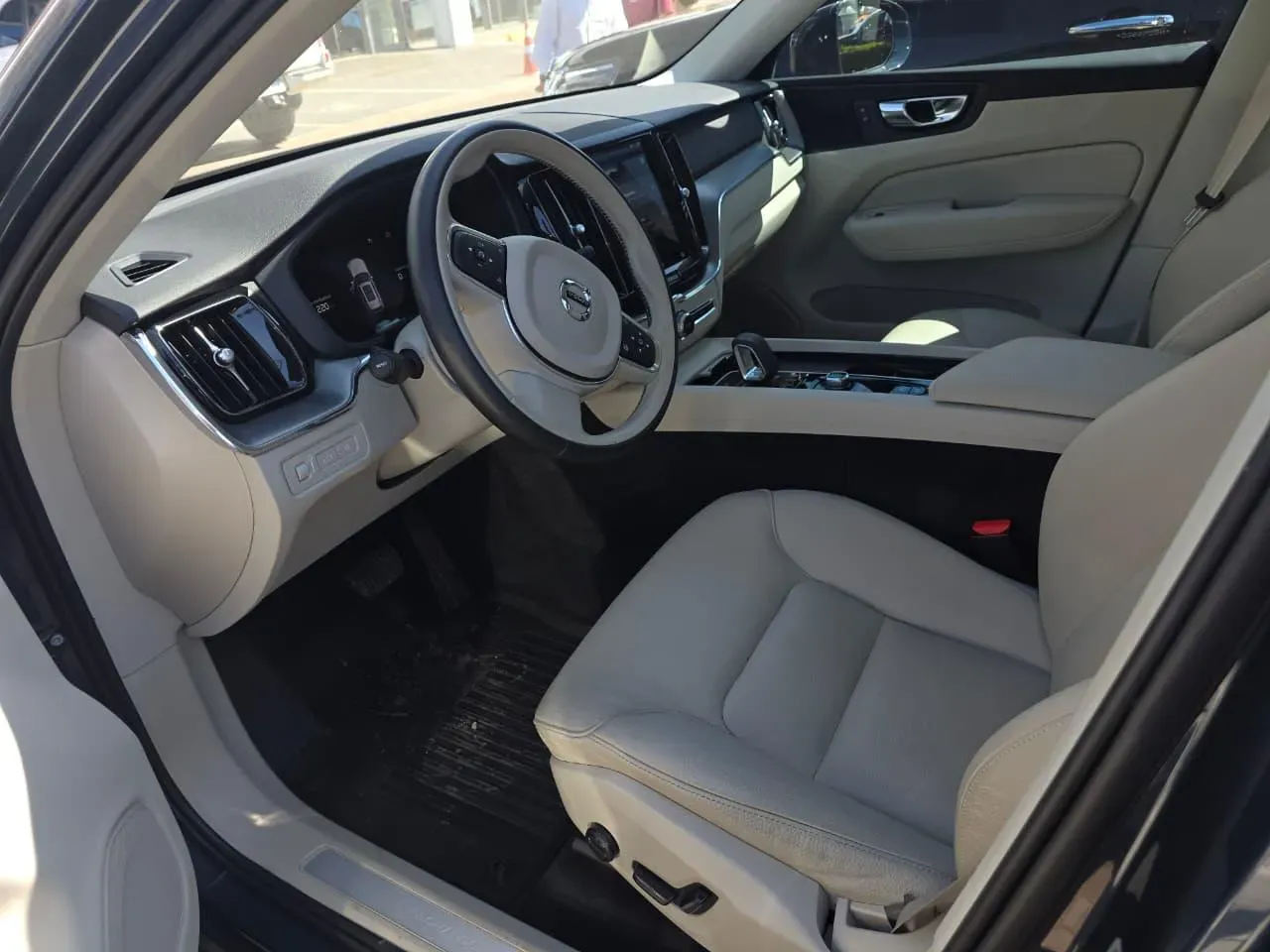 Volvo Xc60 Recharge Plug-in Hybrid - Imagem 5