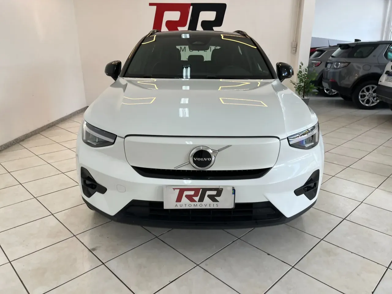 Volvo XC40 Recharge - Imagem 2