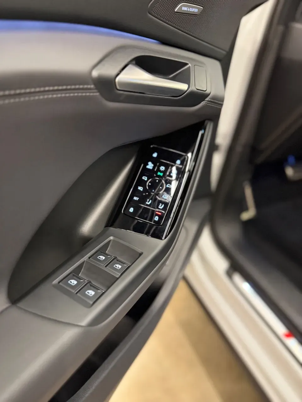 Audi Q6 E-tron - Imagem 11