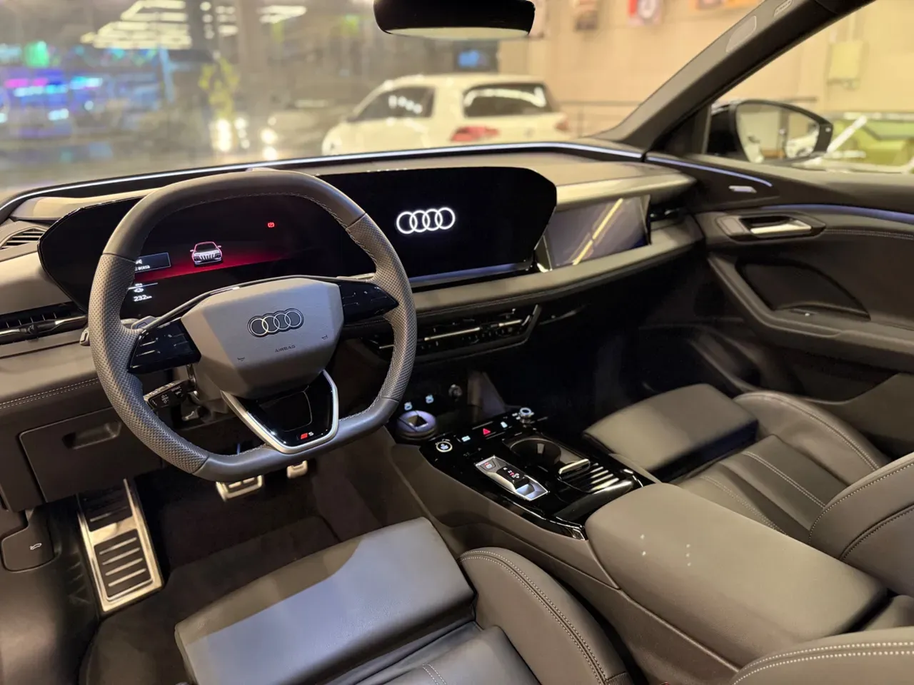 Audi Q6 E-tron - Imagem 16