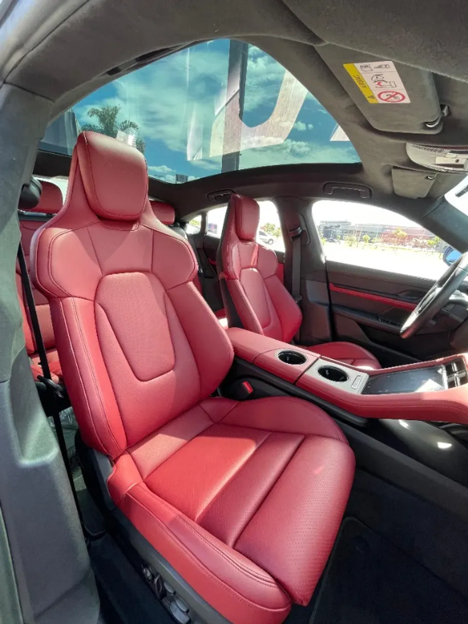 Porsche Taycan - Imagem 5