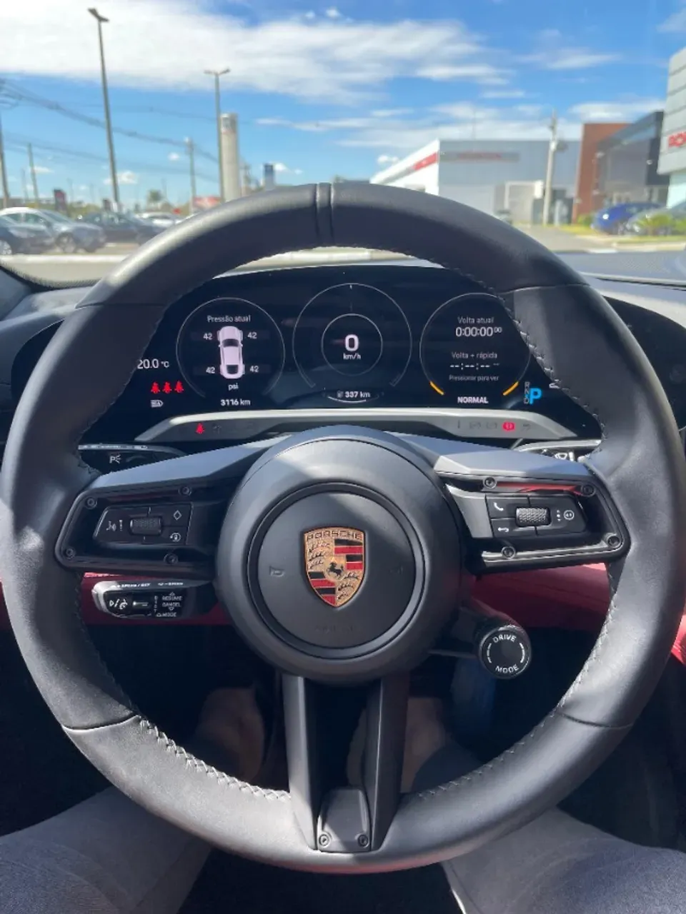 Porsche Taycan - Imagem 7