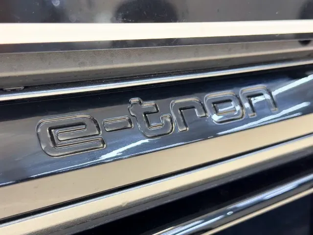 Audi Q8 E-tron - Imagem 11