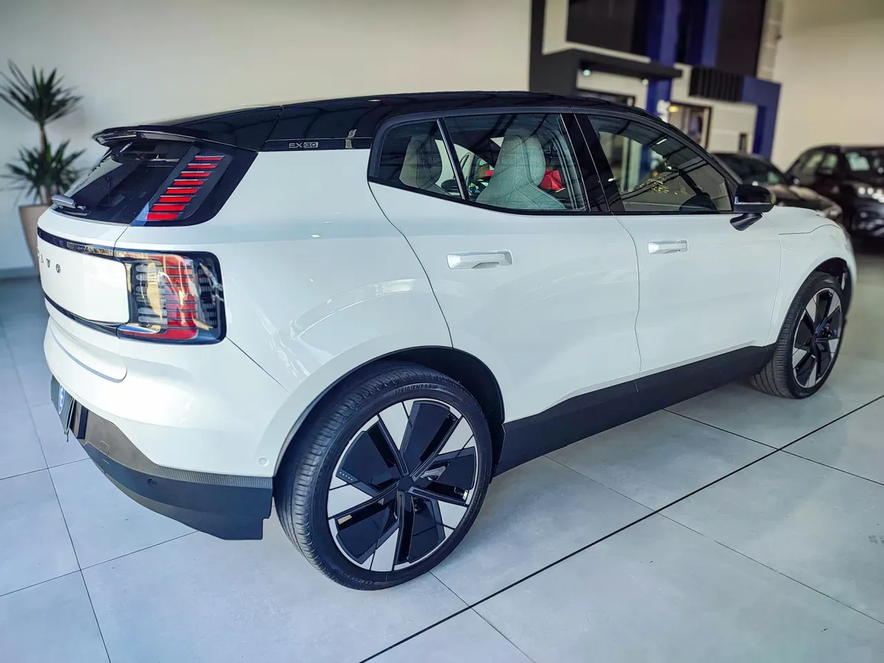 Volvo EX30 - Imagem 6