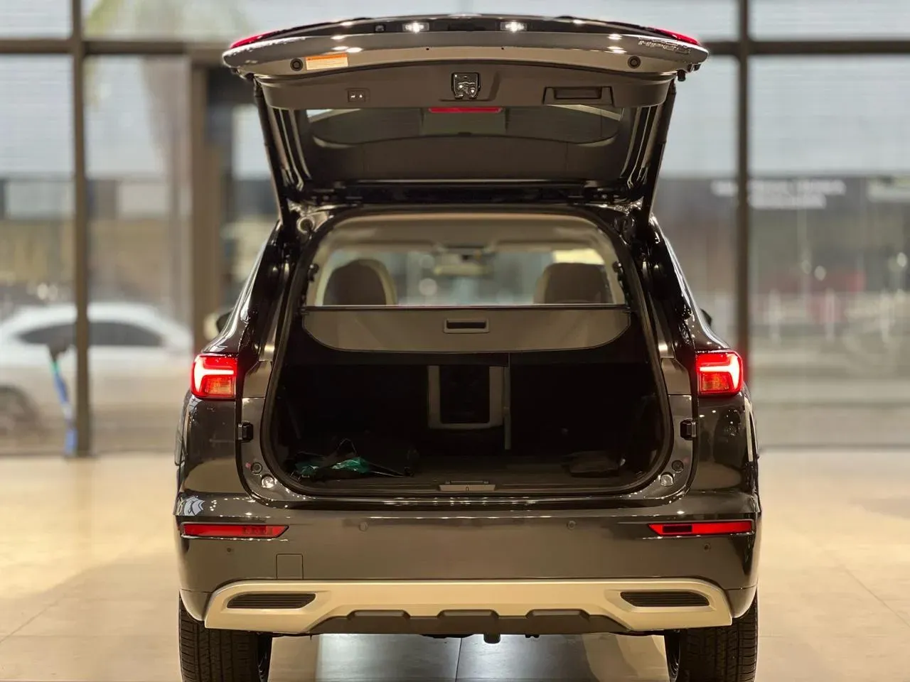 Mitsubishi Outlander Plug-in Hybrid - Imagem 7