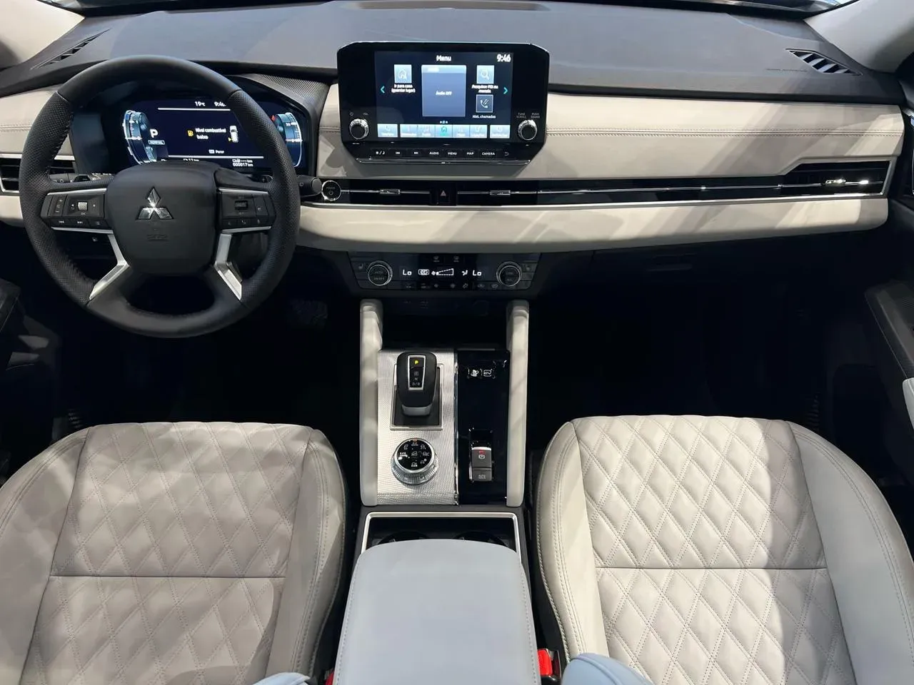 Mitsubishi Outlander Plug-in Hybrid - Imagem 20