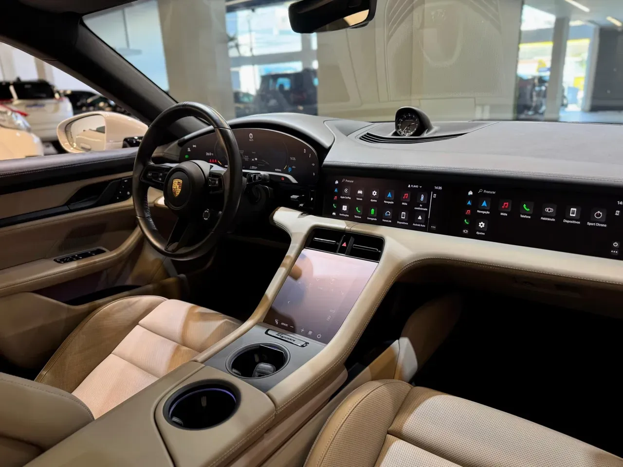 Porsche Taycan - Imagem 8