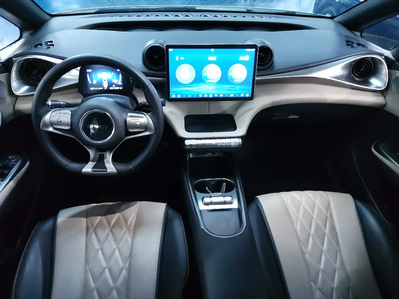 BYD Dolphin - Imagem 4