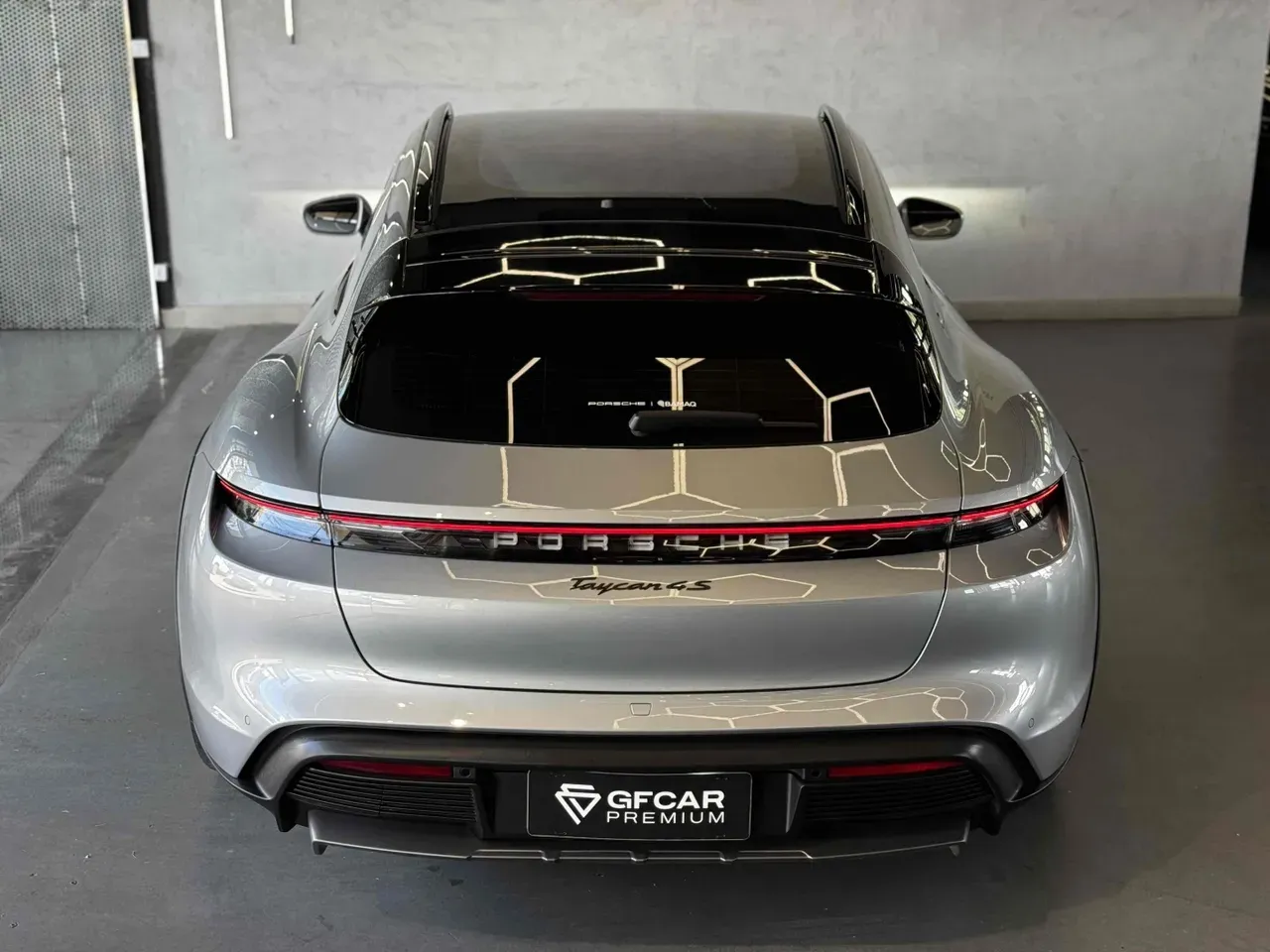 Porsche Taycan - Imagem 5
