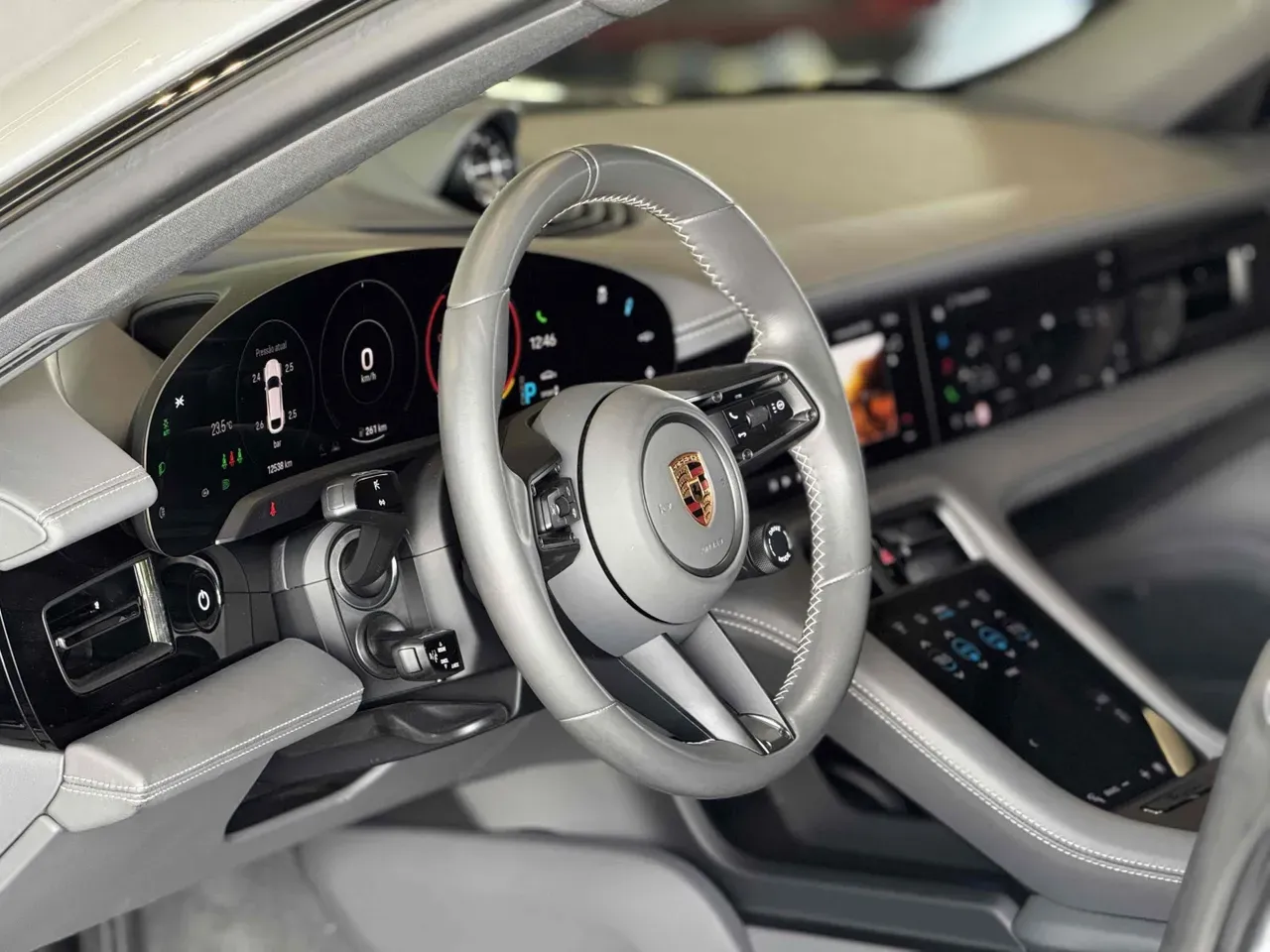 Porsche Taycan - Imagem 9