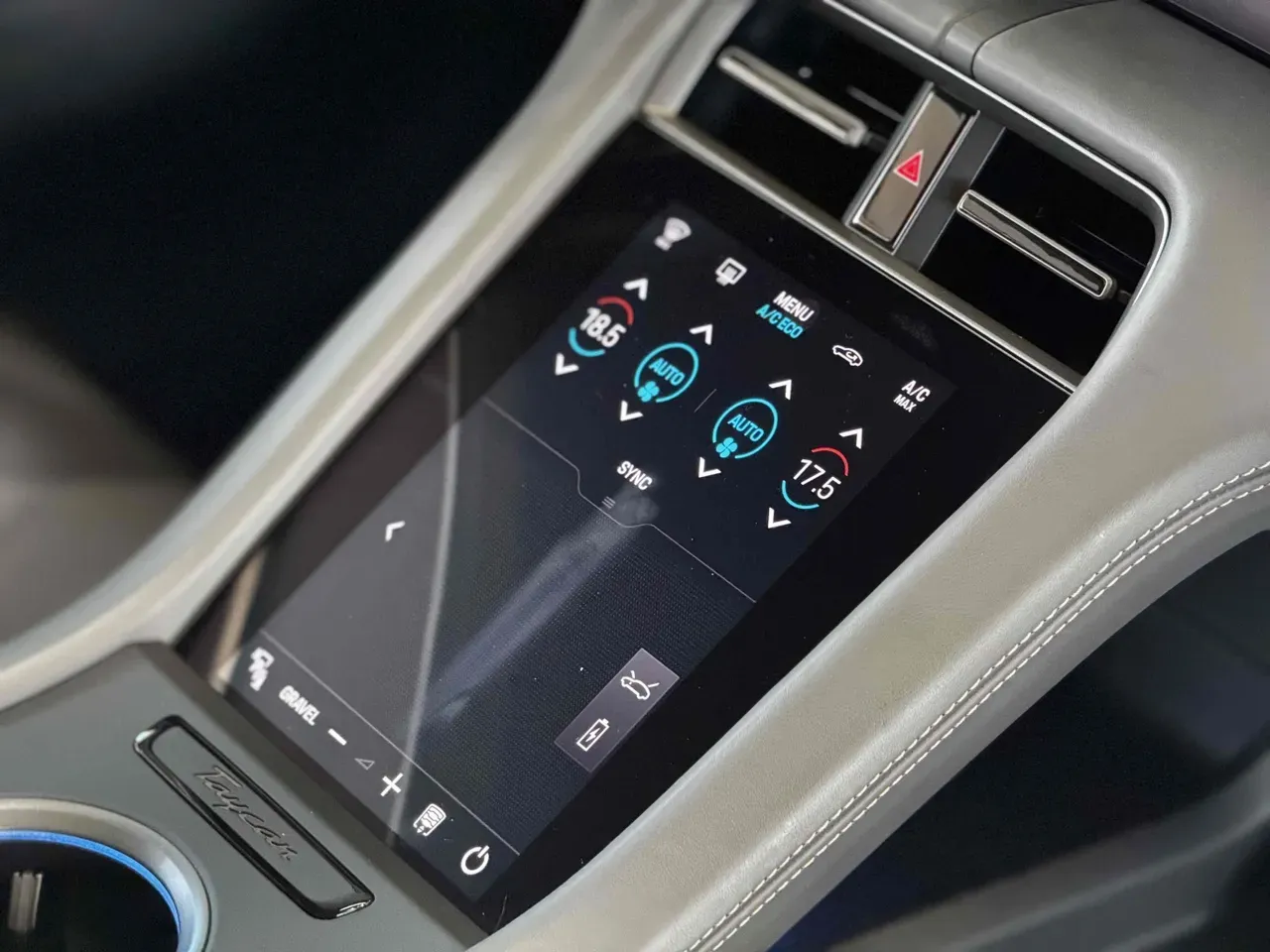 Porsche Taycan - Imagem 14