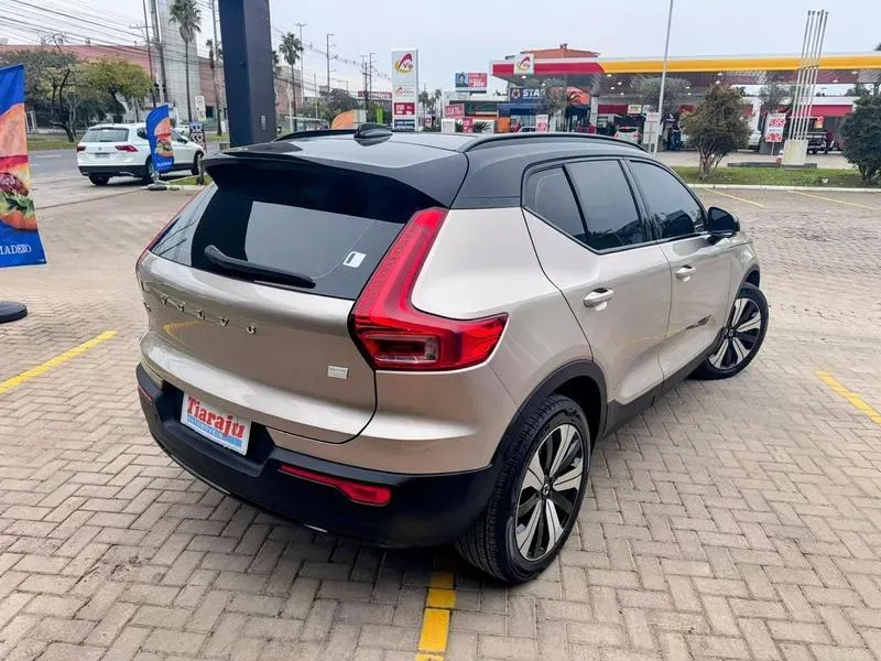 Volvo XC40 - Imagem 4