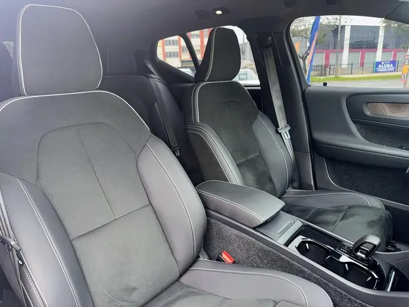 Volvo XC40 - Imagem 10