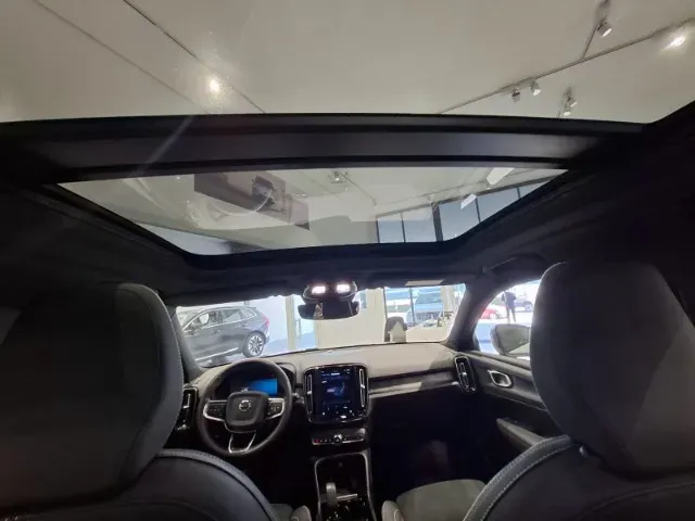 Volvo XC40 Recharge - Imagem 10