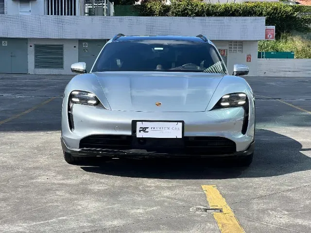 Porsche Taycan - Imagem 3