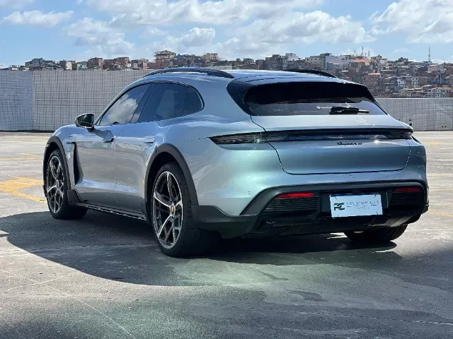 Porsche Taycan - Imagem 7