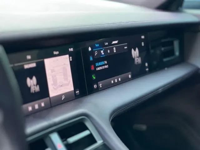 Porsche Taycan - Imagem 11