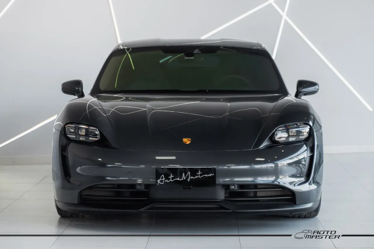 Porsche Taycan - Imagem 3