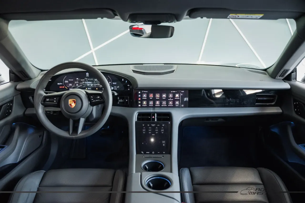 Porsche Taycan - Imagem 6