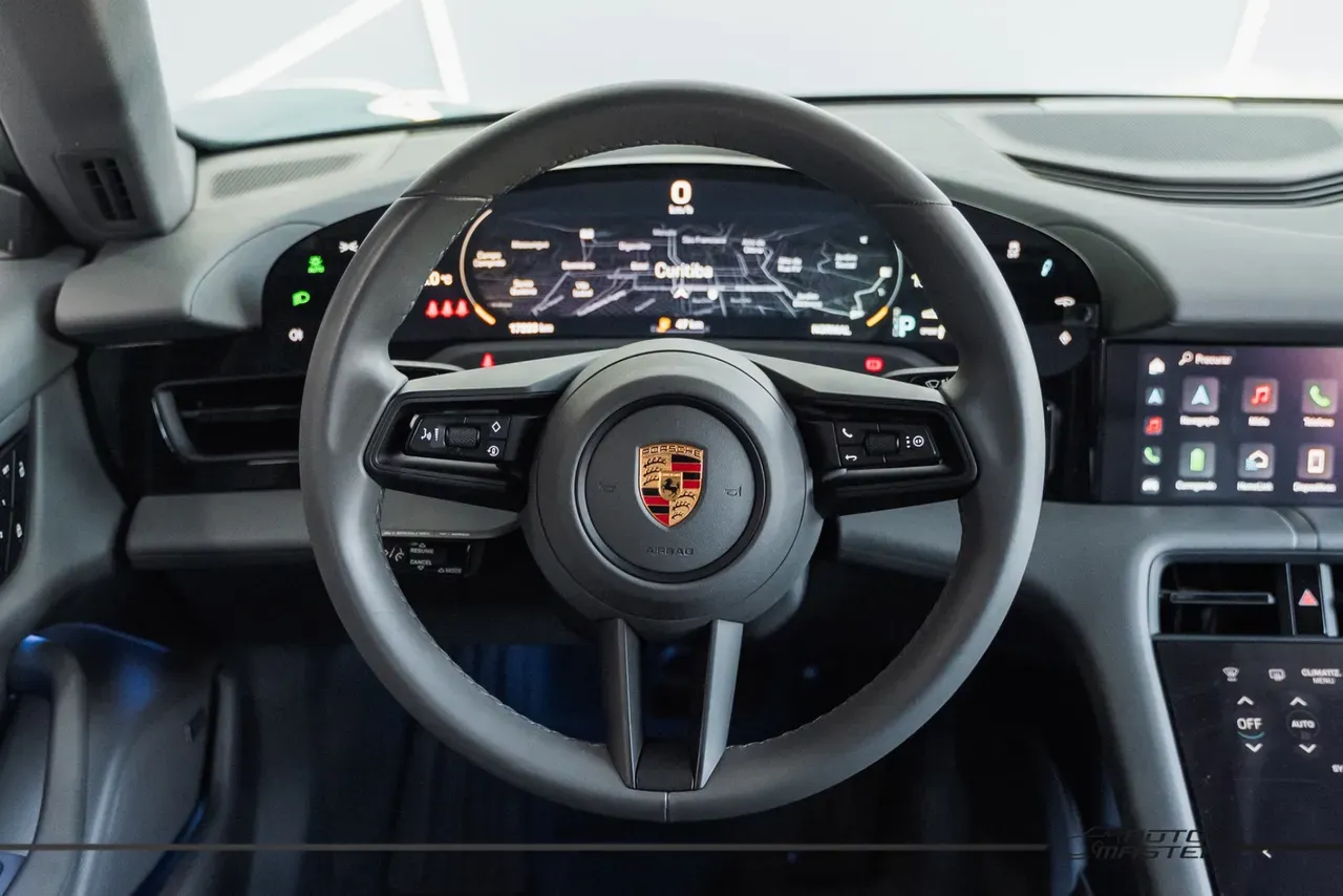 Porsche Taycan - Imagem 10