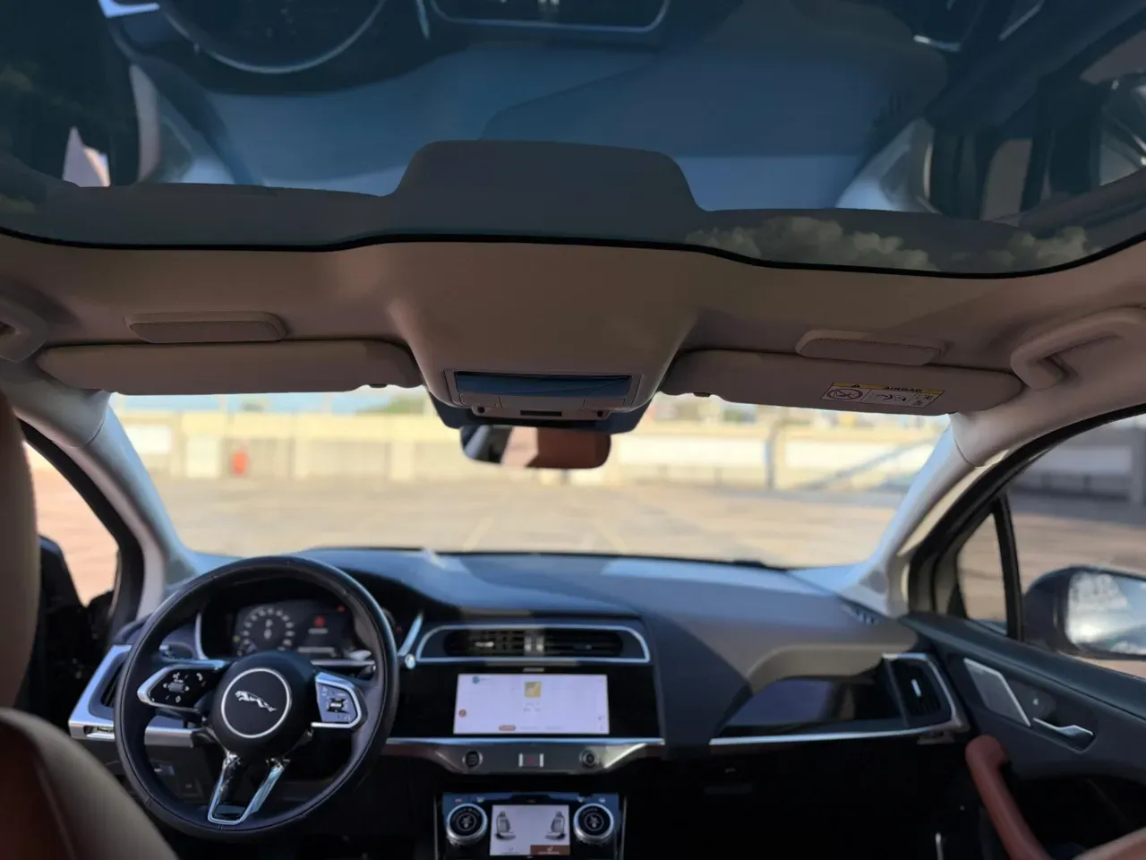 Jaguar I-pace - Imagem 8