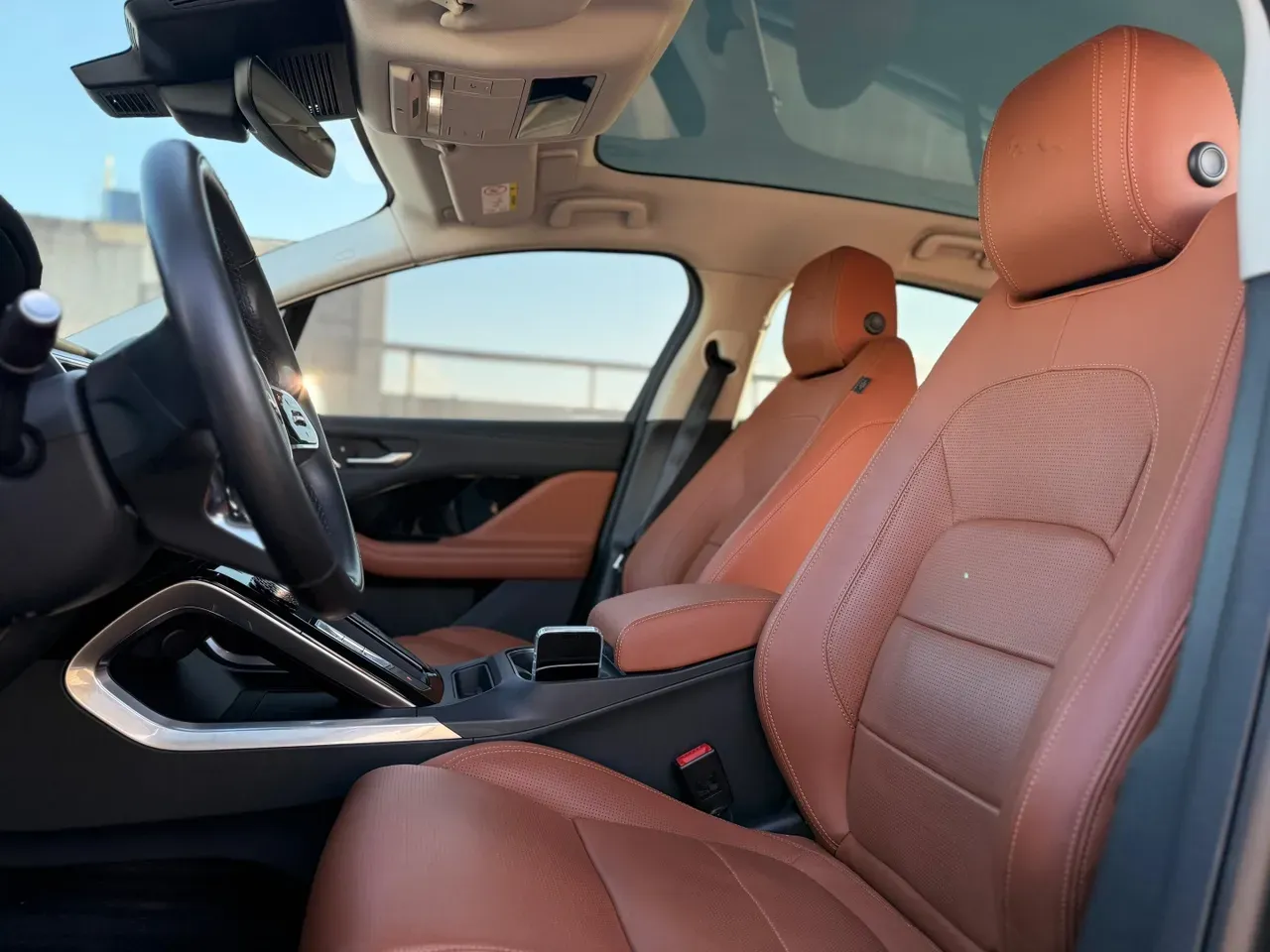 Jaguar I-pace - Imagem 9