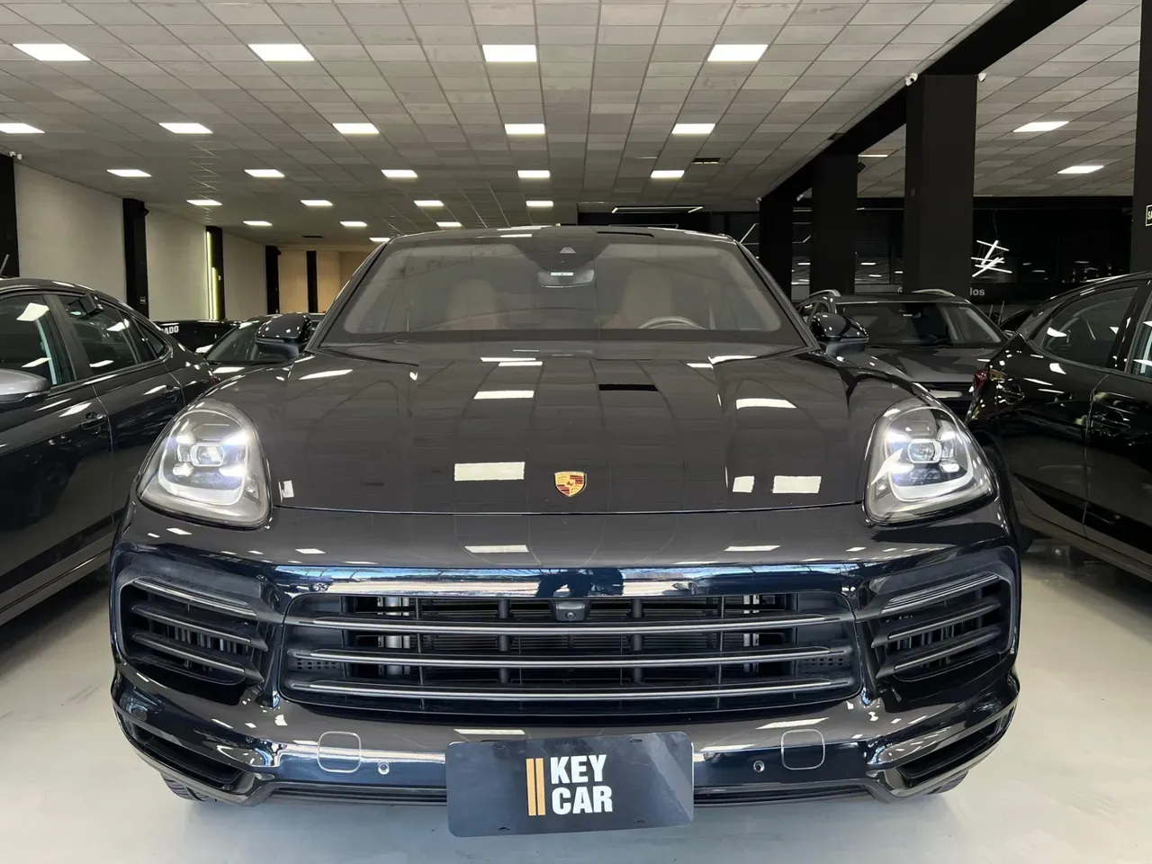 Porsche Cayenne E-hybrid - Imagem 2