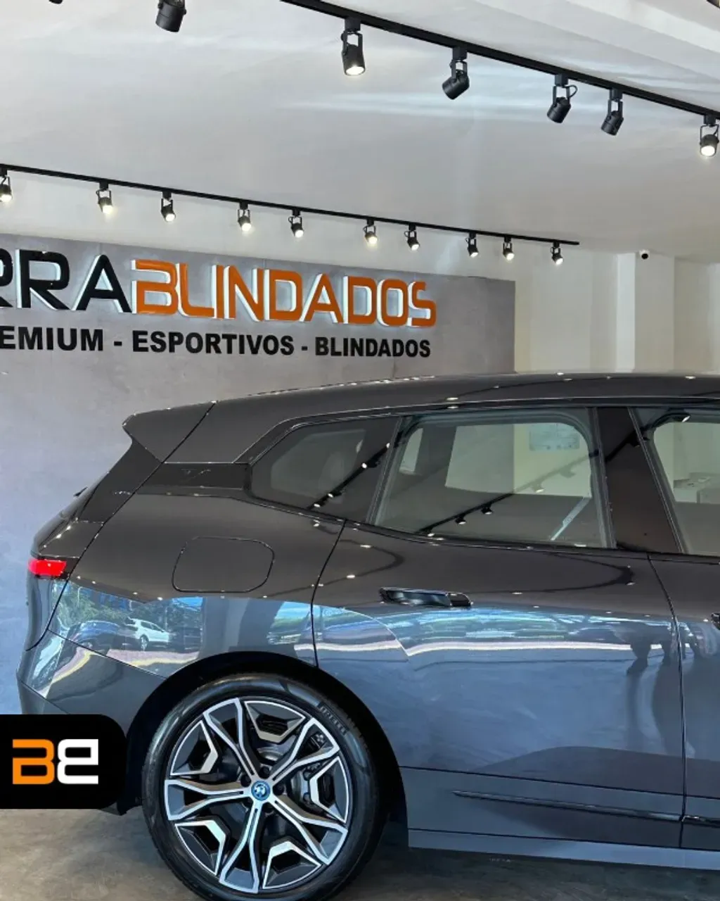 BMW Ix - Imagem 4