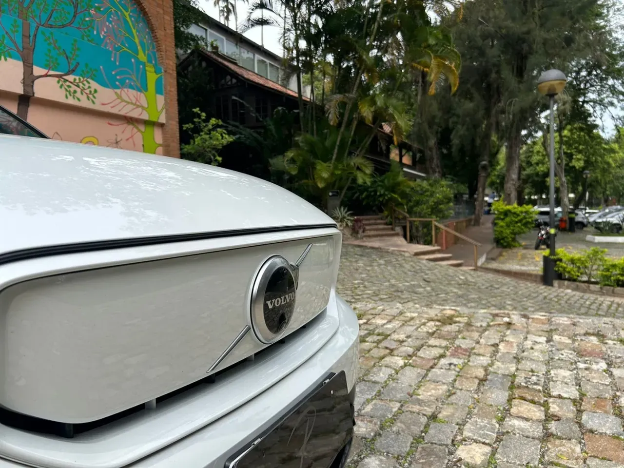 Volvo XC40 Recharge - Imagem 5