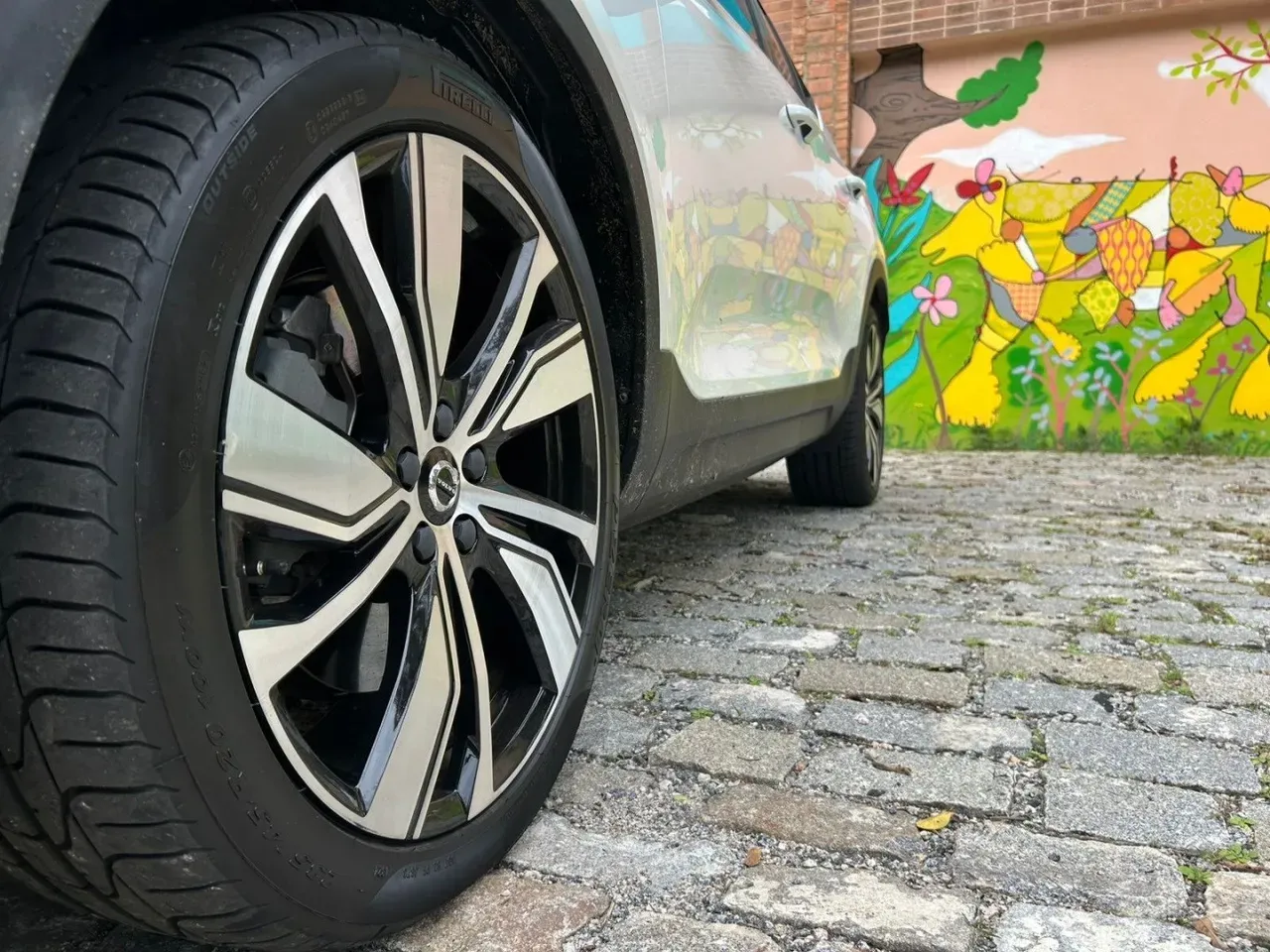 Volvo XC40 Recharge - Imagem 15