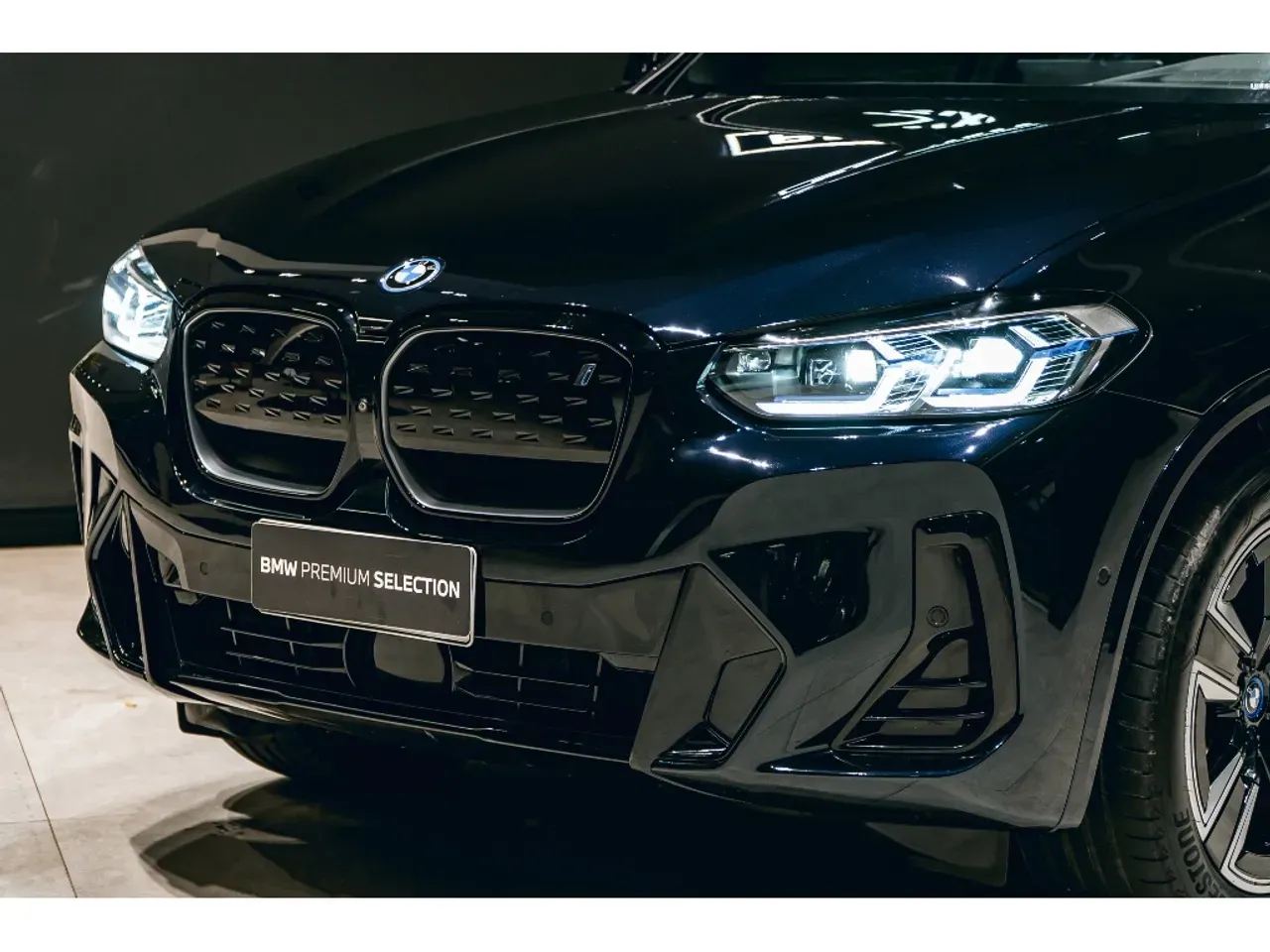 BMW IX3 - Imagem 2