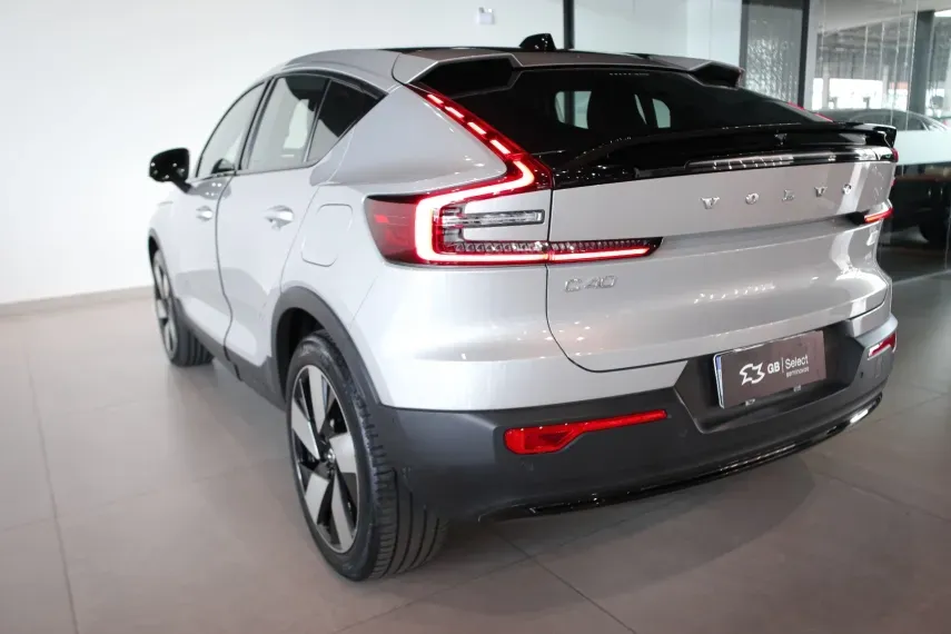 Volvo C40 Recharge - Imagem 13