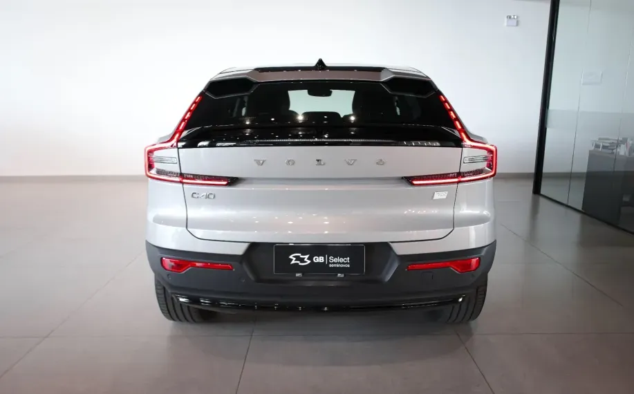 Volvo C40 Recharge - Imagem 14