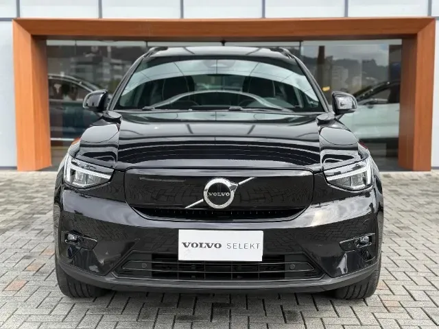 Volvo XC40 Recharge - Imagem 2