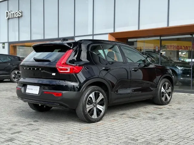 Volvo XC40 Recharge - Imagem 5