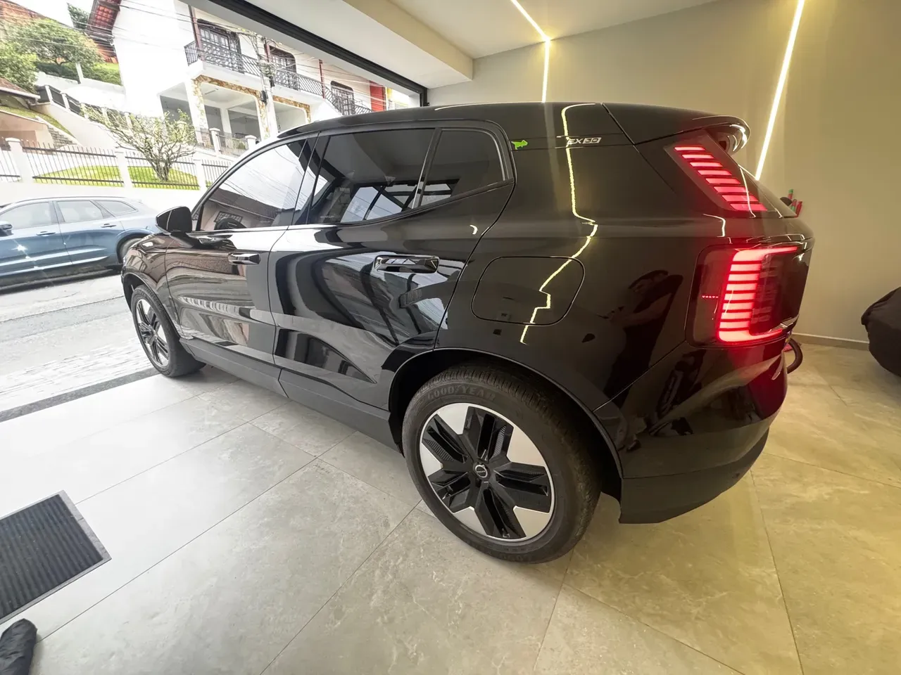 Volvo EX30 - Imagem 3