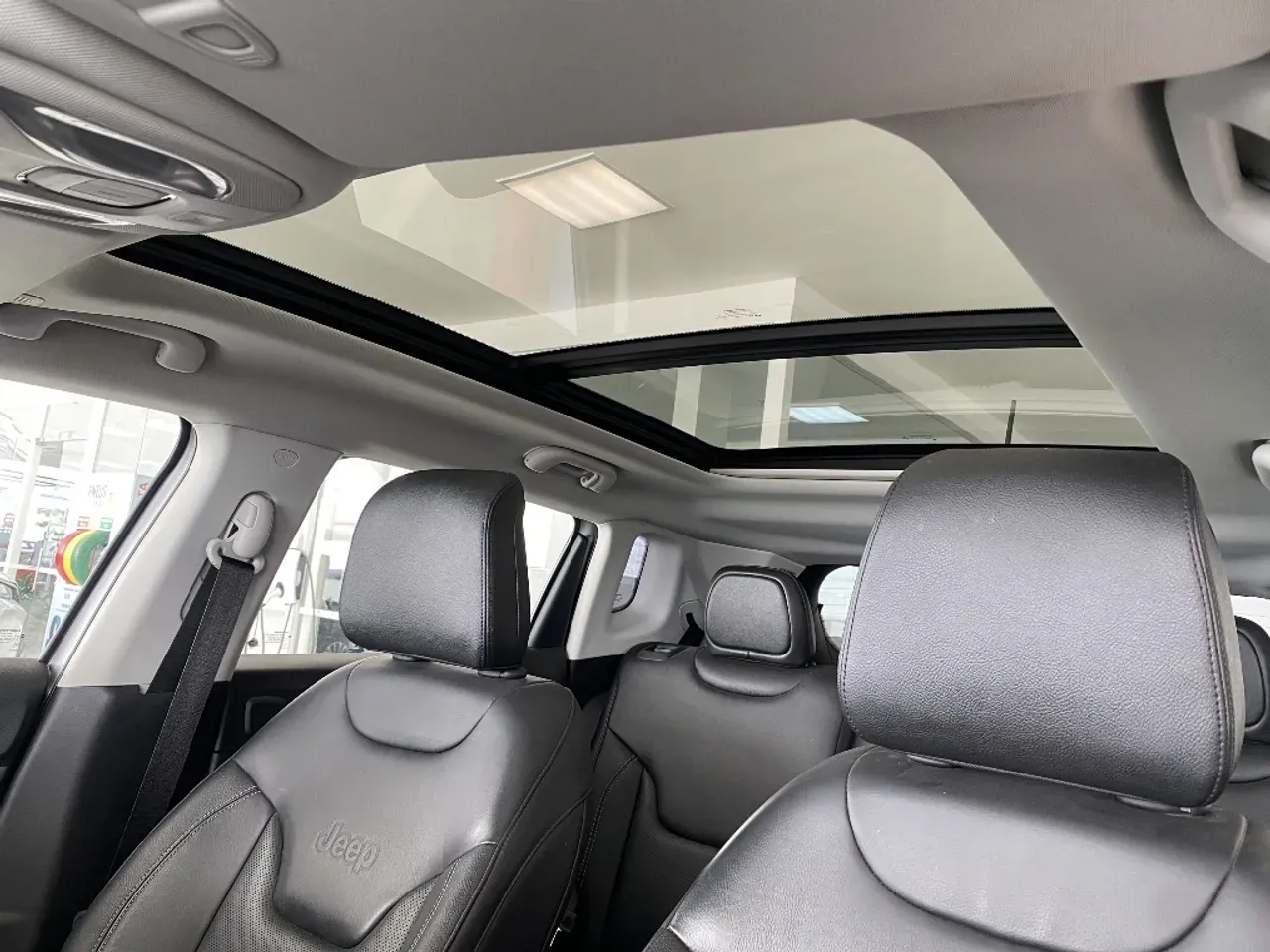 Jeep Compass 4xe Plugin Hybrid - Imagem 9