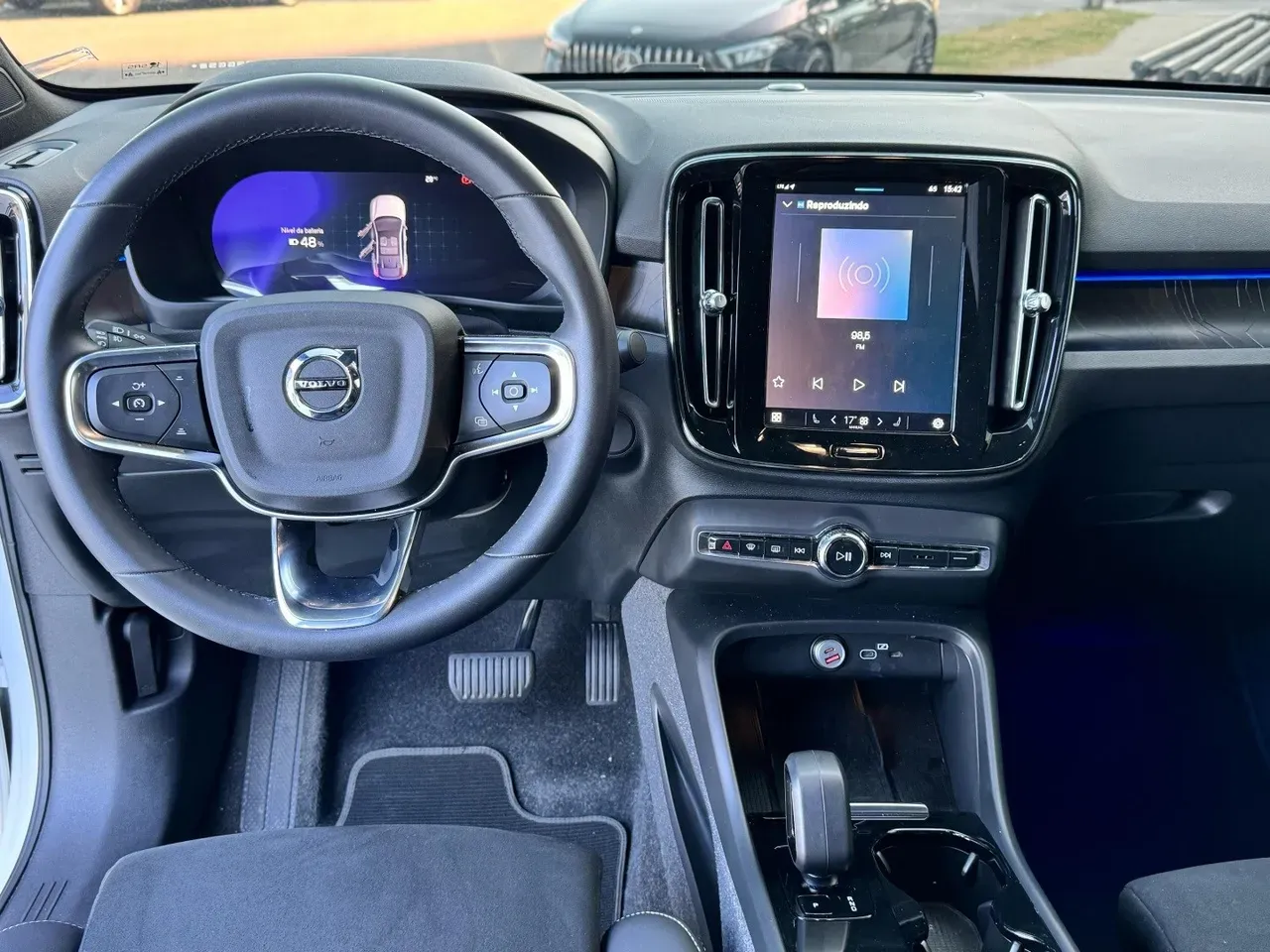 Volvo C40 Recharge - Imagem 7