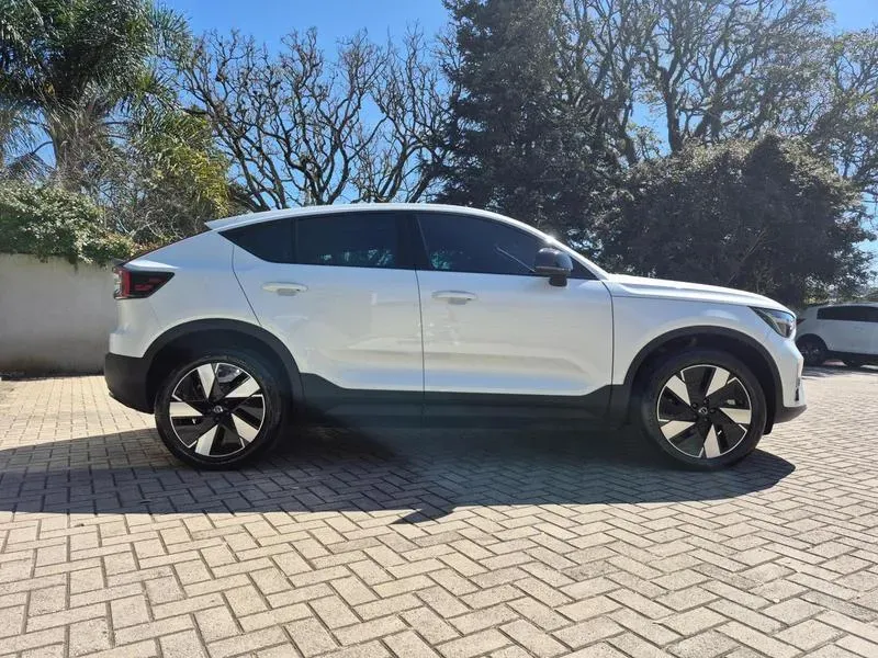 Volvo C40 Recharge - Imagem 2