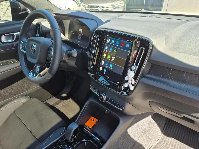 Volvo C40 Recharge - Imagem 13