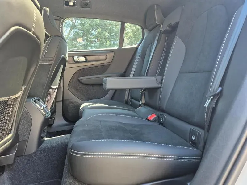 Volvo C40 Recharge - Imagem 15