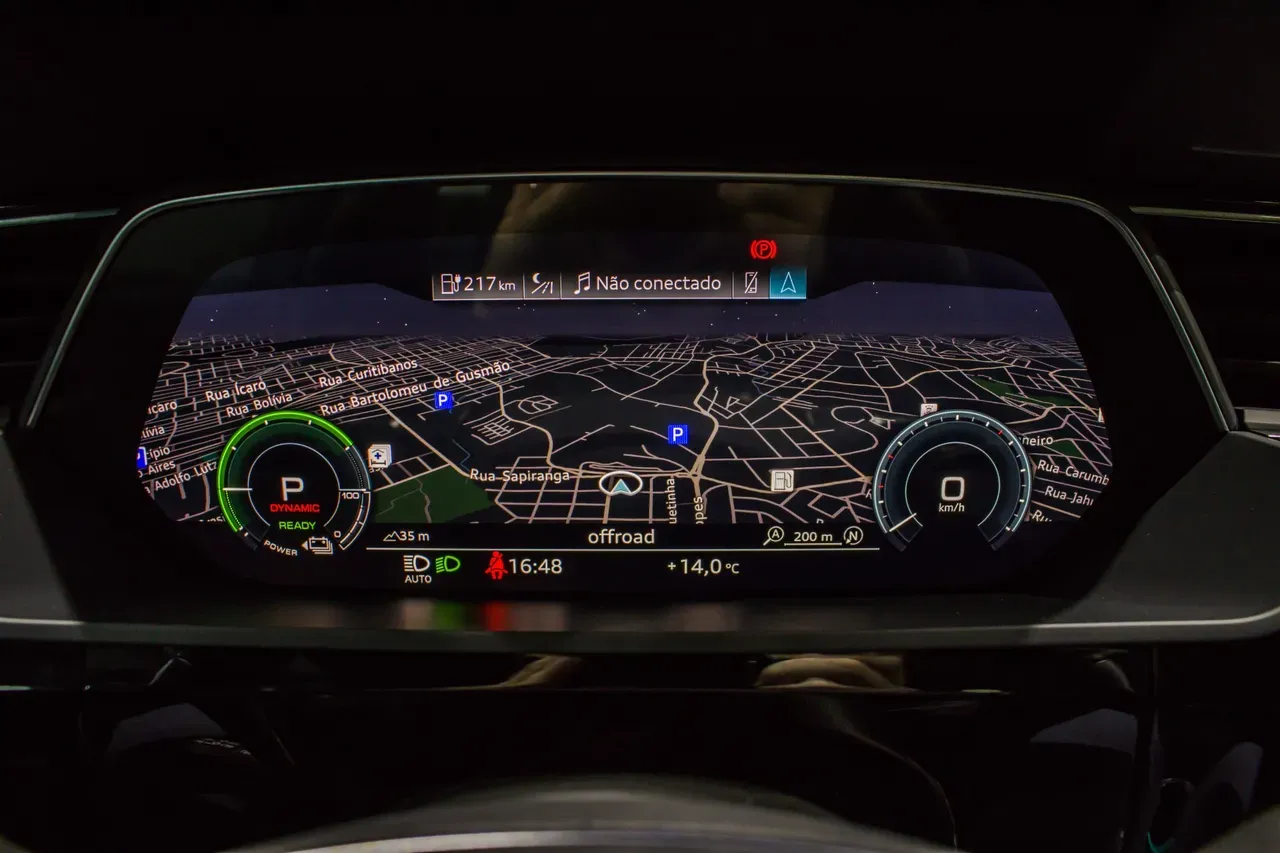 Audi E-tron - Imagem 18