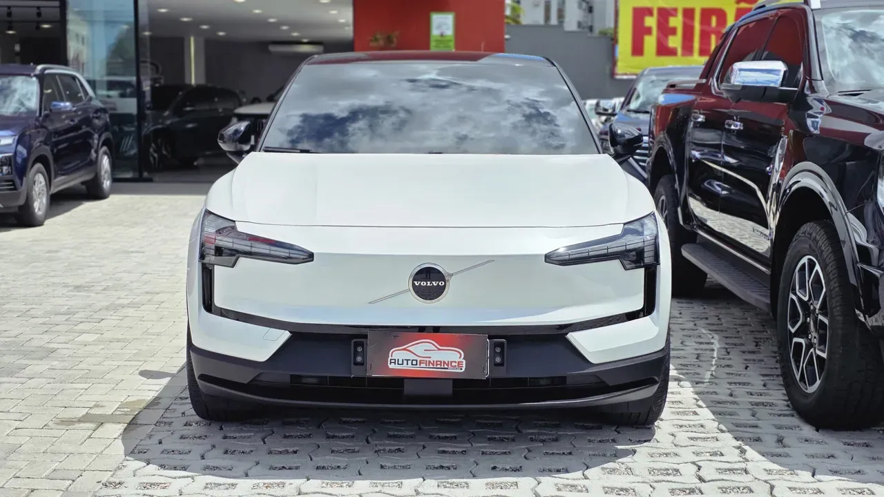 Volvo EX30 - Imagem 3