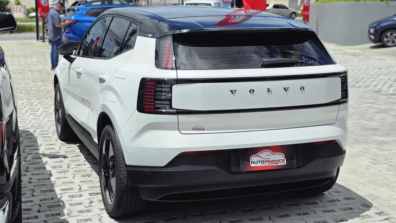 Volvo EX30 - Imagem 8
