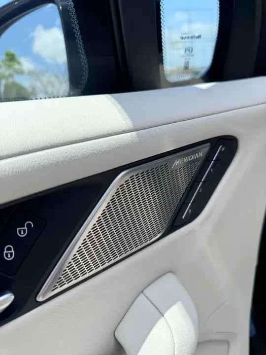 Jaguar I-pace - Imagem 12