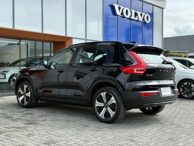 Volvo XC40 Recharge - Imagem 7