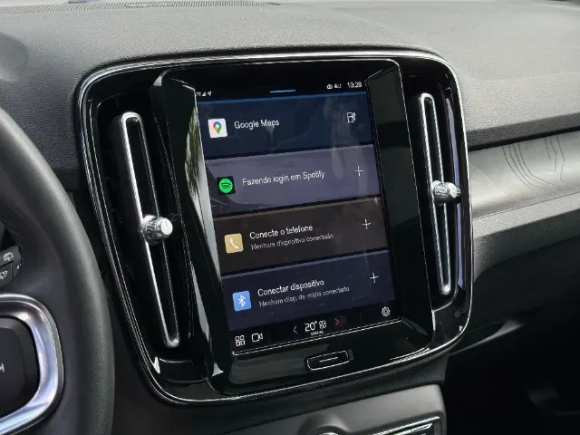 Volvo XC40 Recharge - Imagem 14