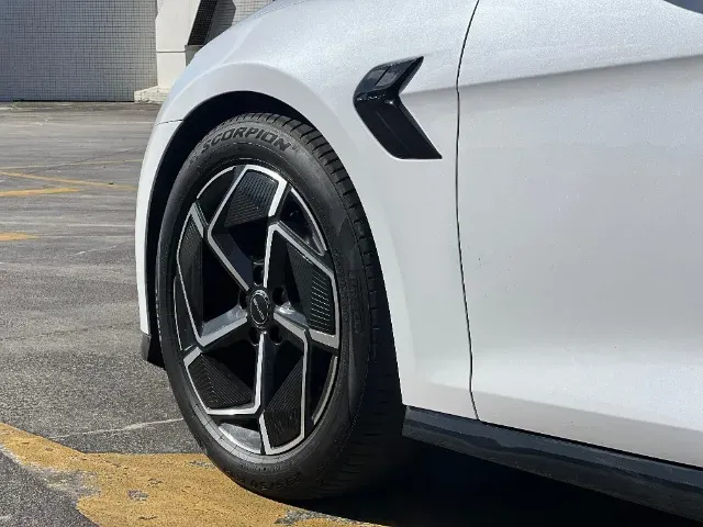 BYD Seal - Imagem 10