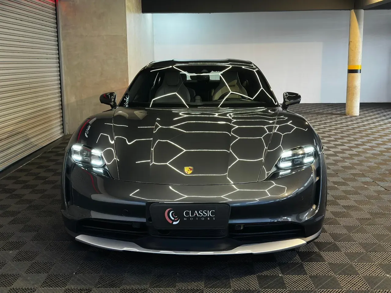 Porsche Taycan - Imagem 2